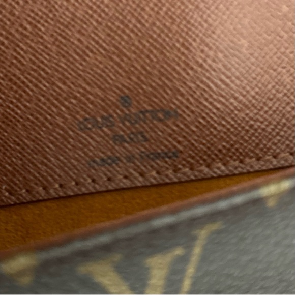 Louis Vuitton Musette Tango - Picture 4 of 16